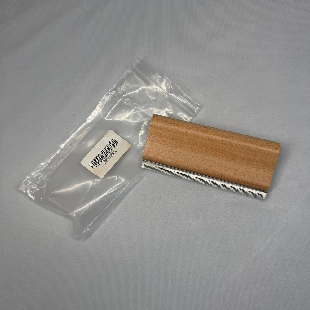 Pet Grooming Dog Cat Hair Remover Comb Wooden Handle Grooming Deshedding Tool